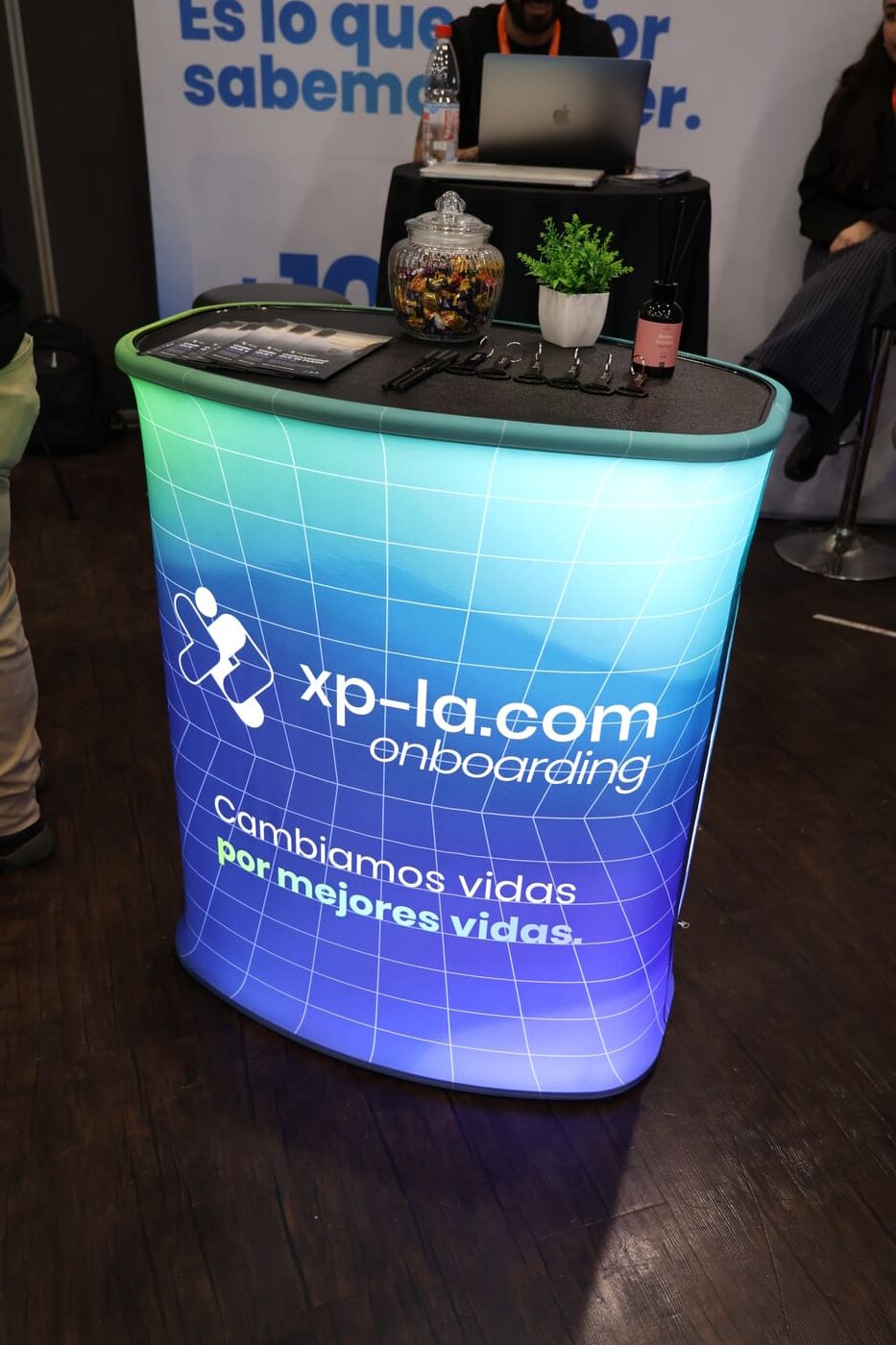 Mesa de merchandising